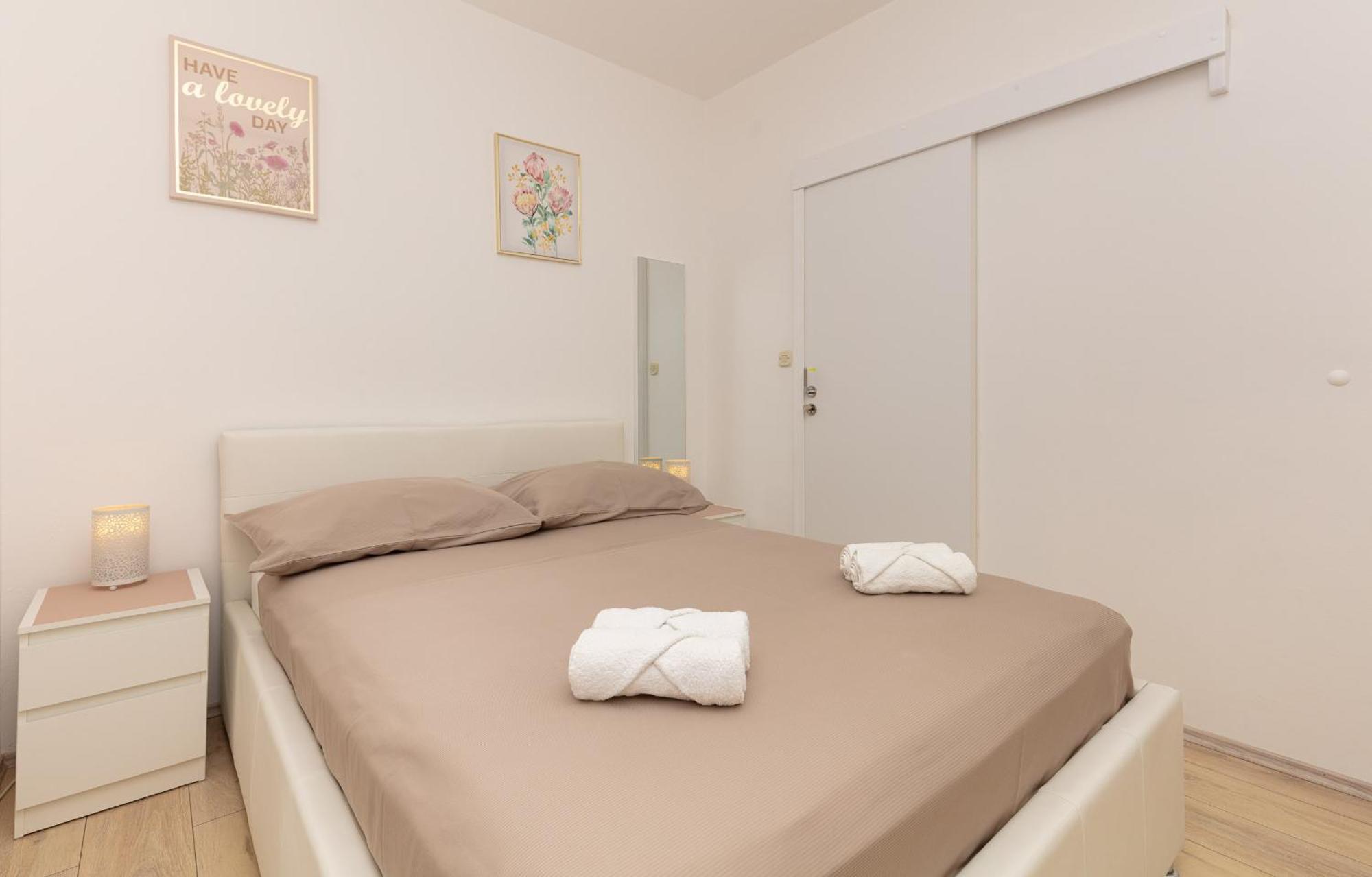 Apartment Ela ดูบรอฟนิก ภายนอก รูปภาพ
